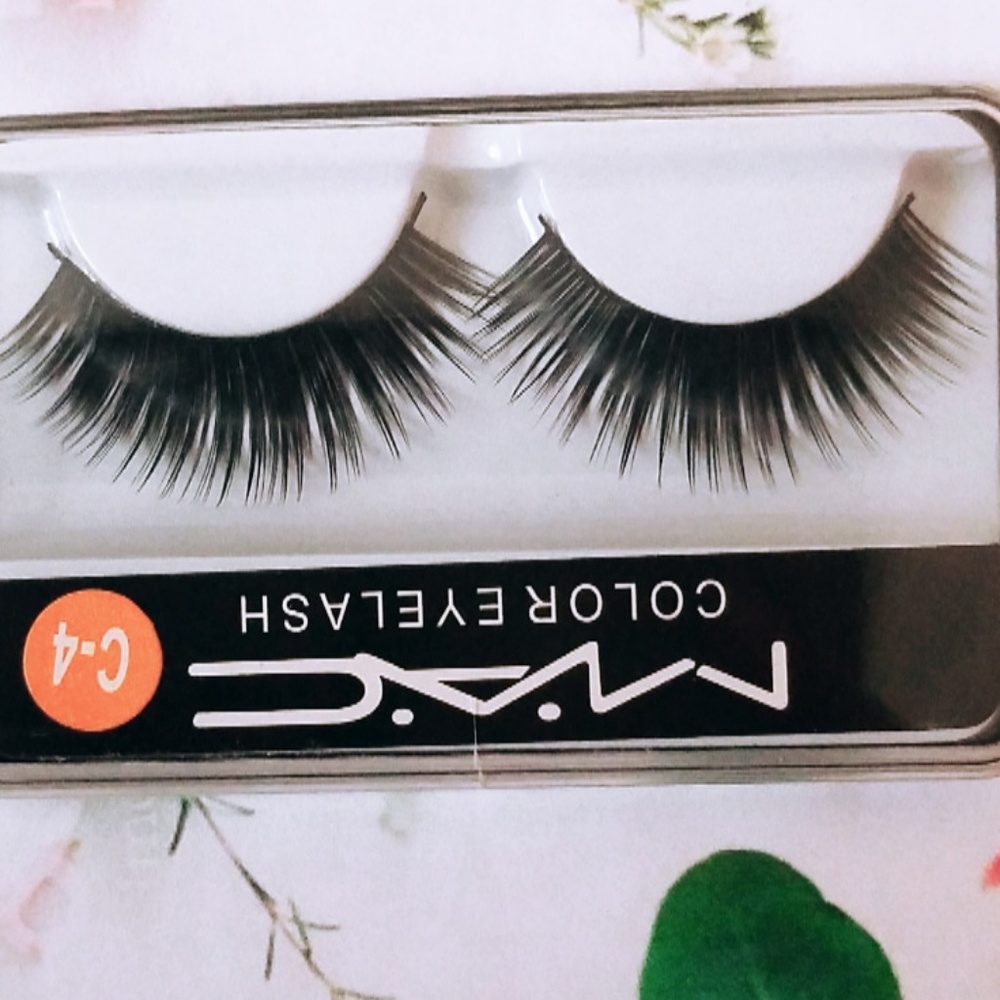 100% MINK M.A.C False Lashes Makeup